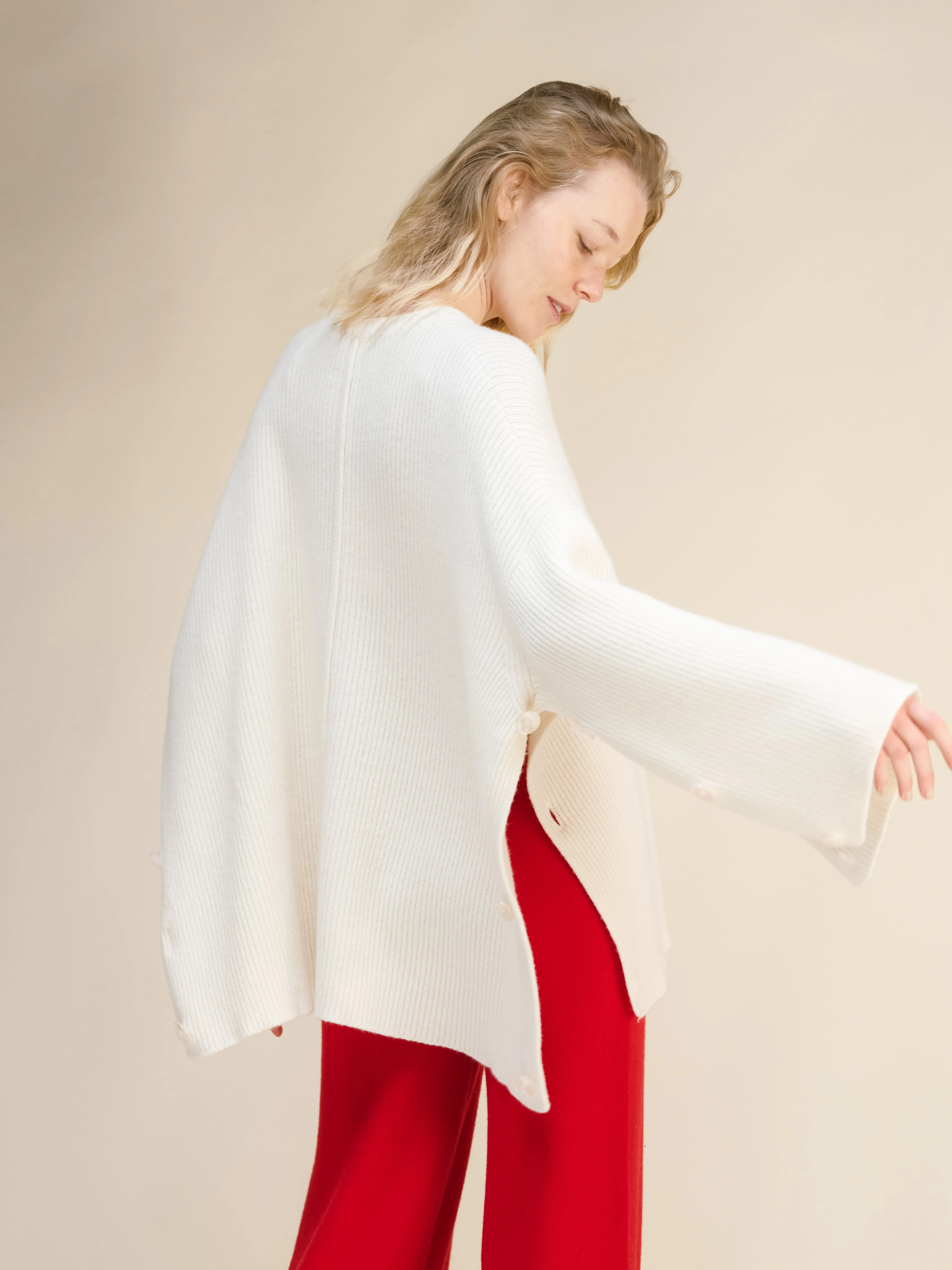 Wool & Cashmere Mix Oversized Cape Sweater - Image 3