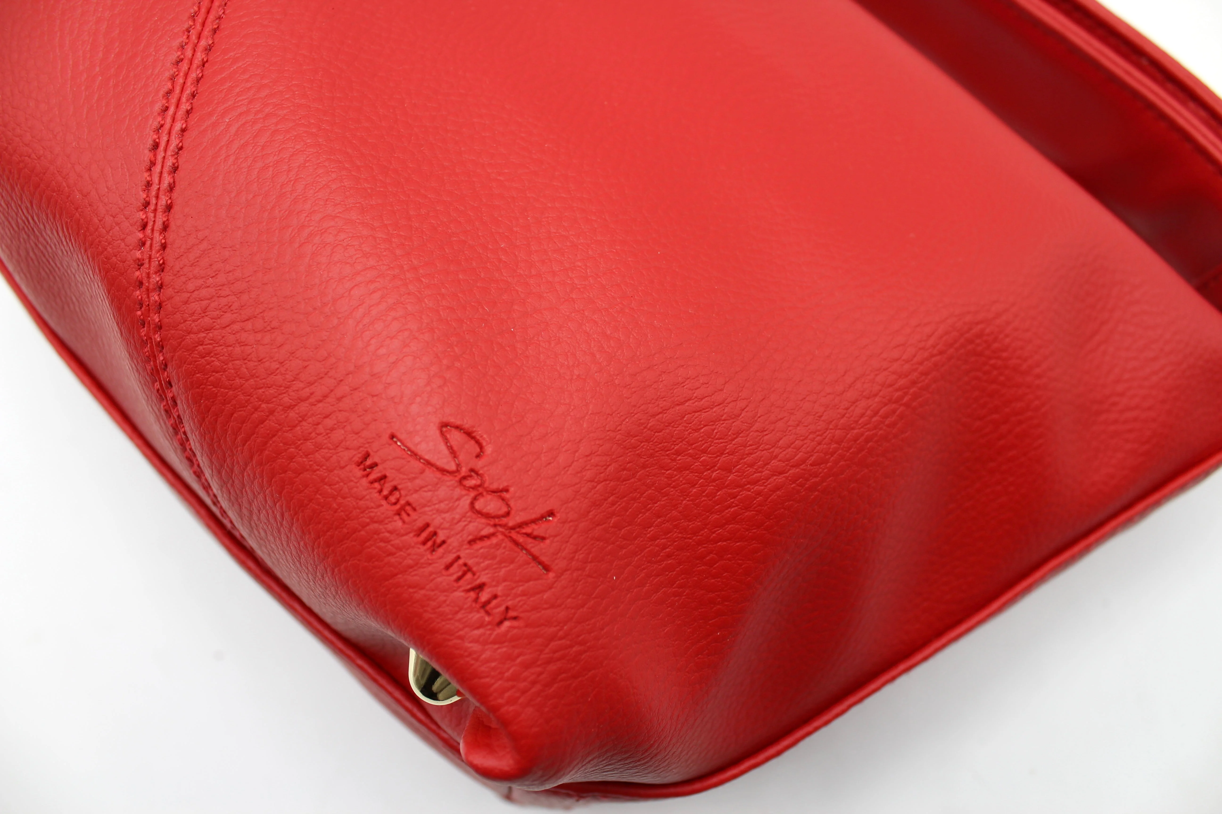 Evy - Vegan Cactus Leather Shoulder Bag - Red - Image 8