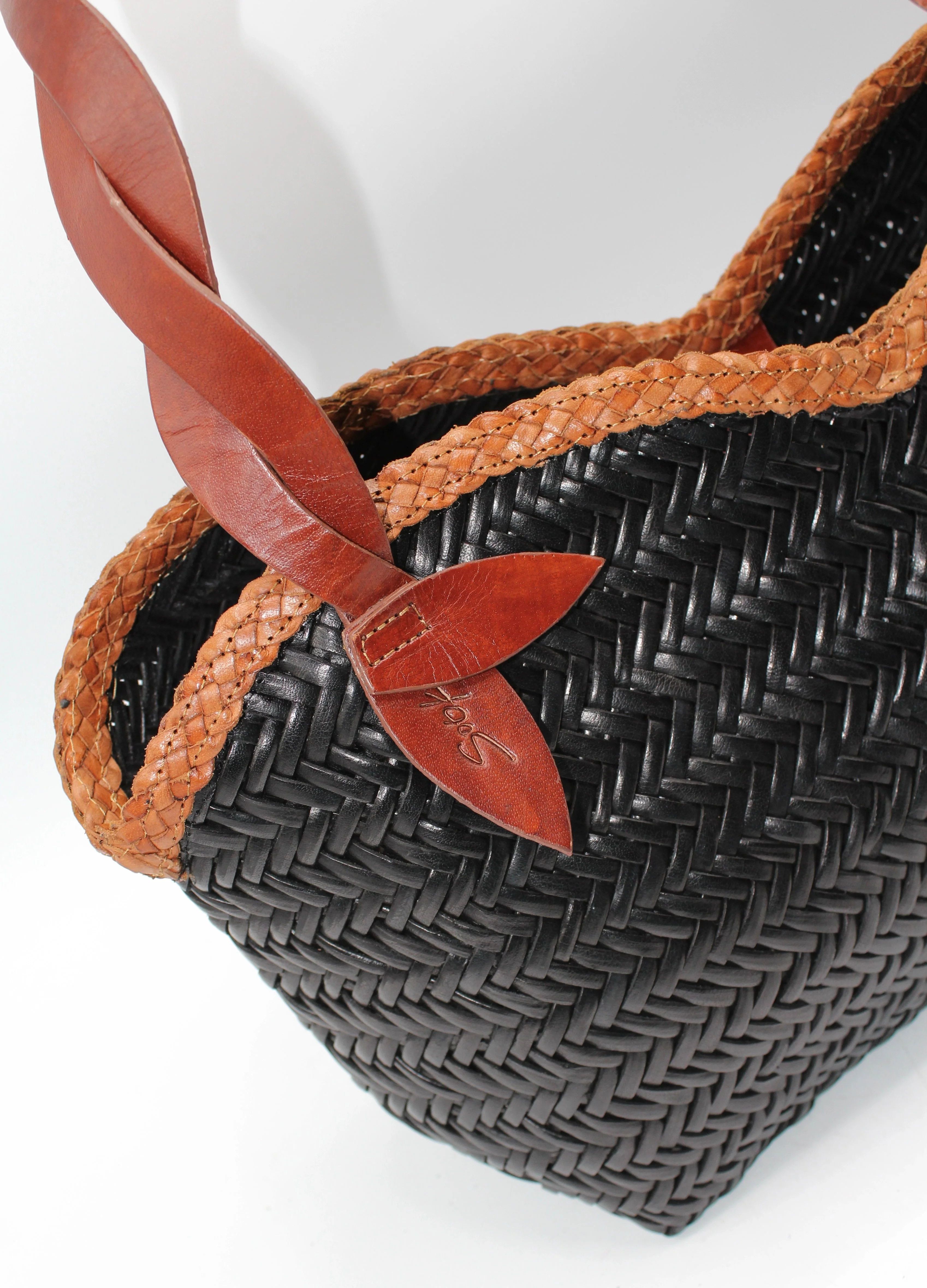Léafa - Handwoven Leather Shoulder Bag | Brown & Black - Image 7