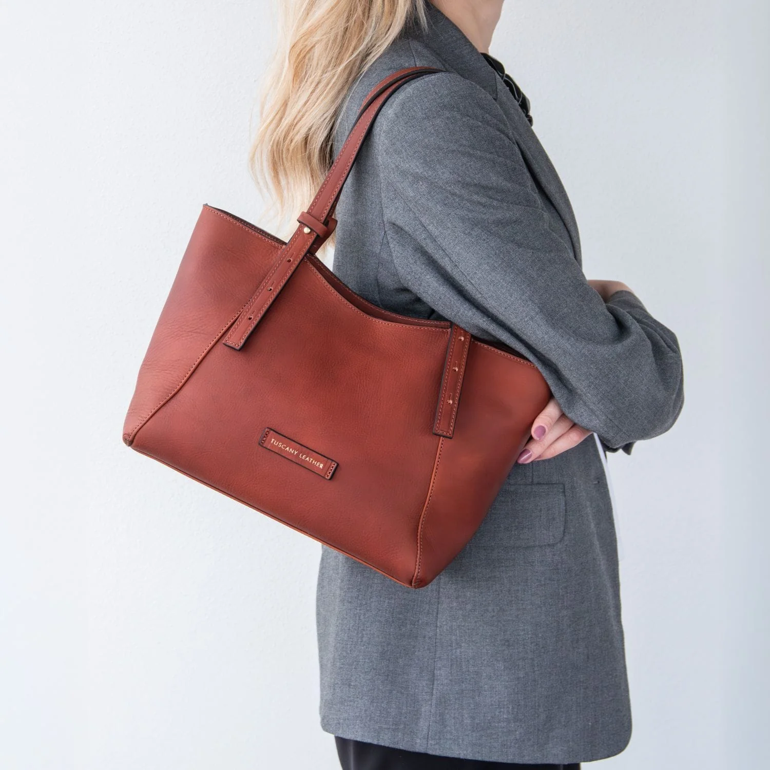 Libra - Long handle leather tote bag | TL142562 - Image 11