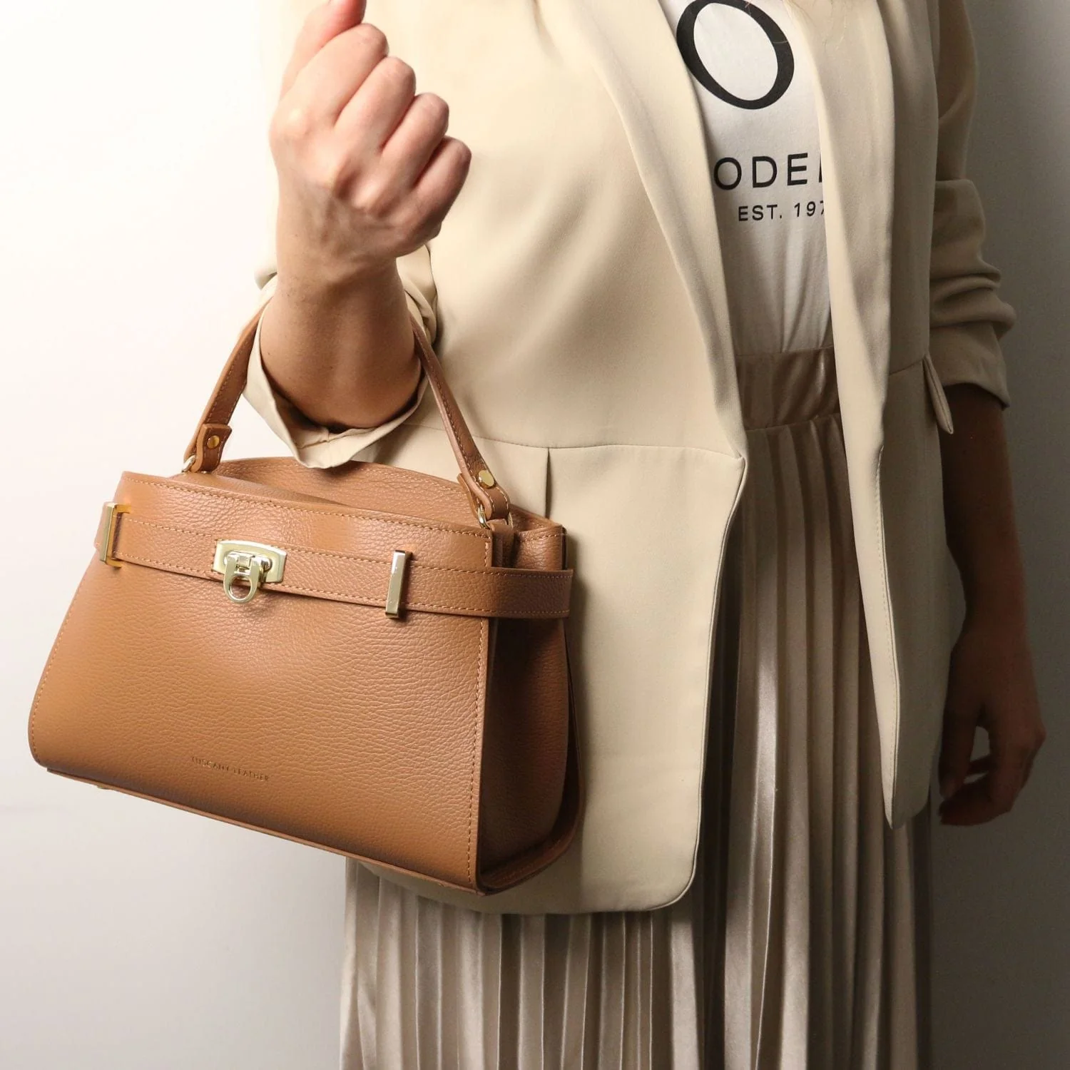 Maisy - Leather top handle bag - Medium size | TL142455 - Image 17