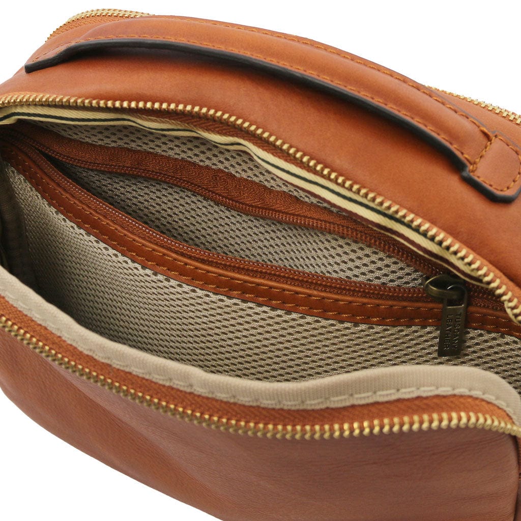 Marvin - Leather toiletry bag | TL142326 - Image 28
