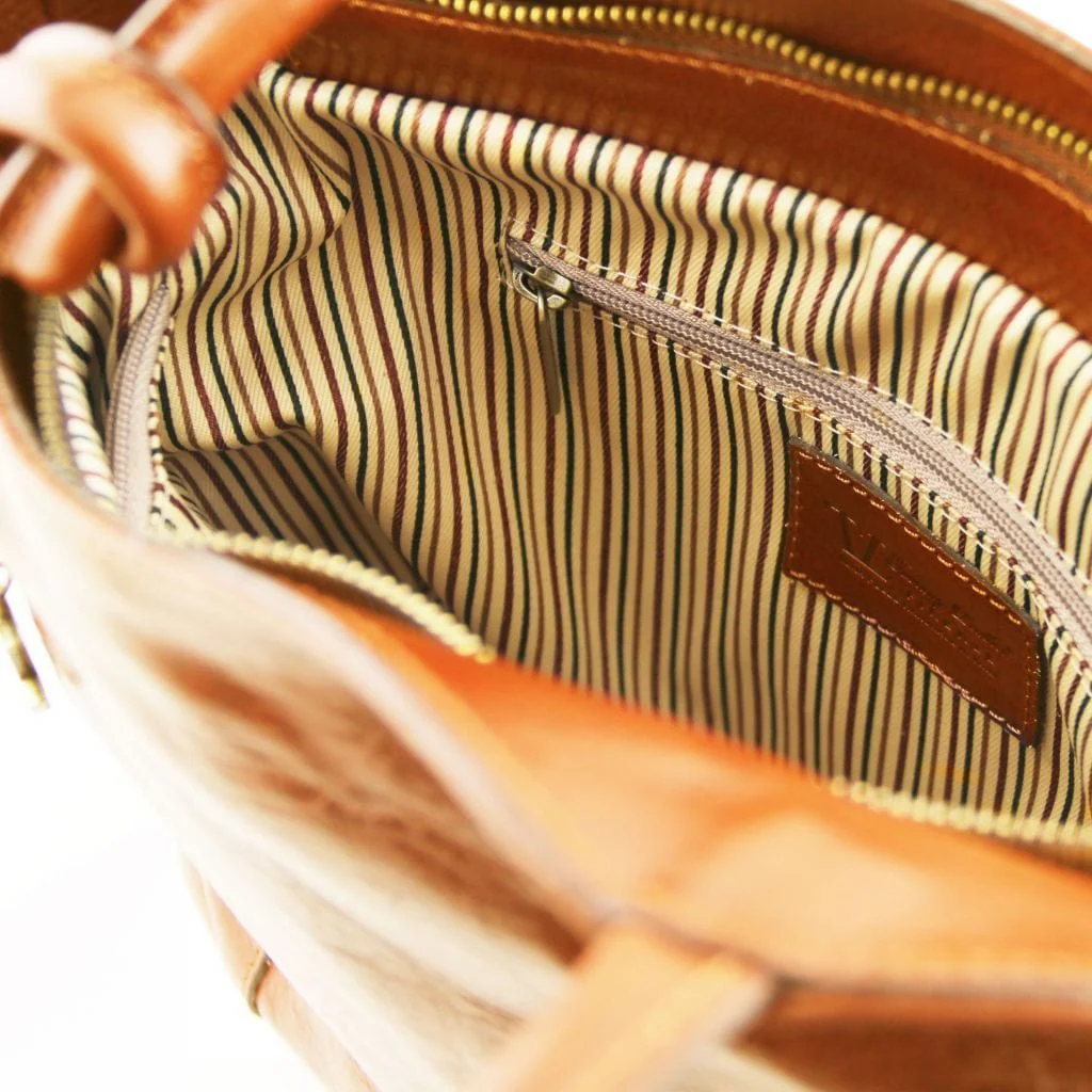 Patty - Italian leather convertible 2-in-1 backpack shoulder bag | TL141497 - Image 7