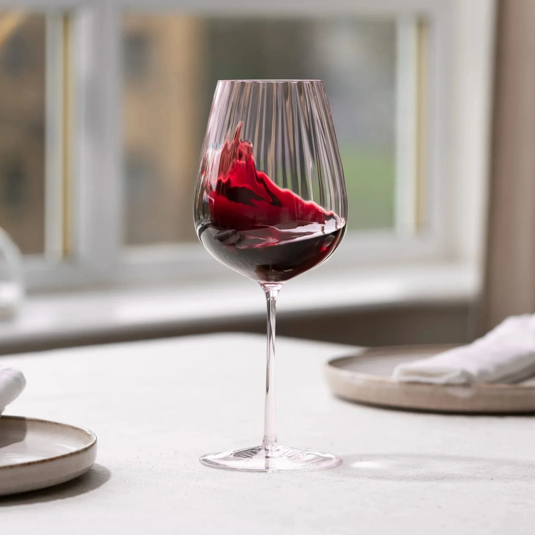 Round Up Dusty Rose Set of 2 Red wine glasses - Image 3