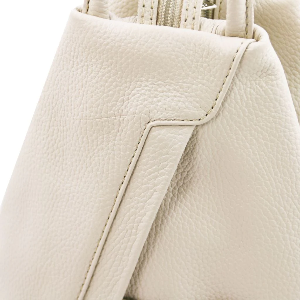 Shanghai - Italian leather backpack - pebbled leather | TL141881 - Image 46