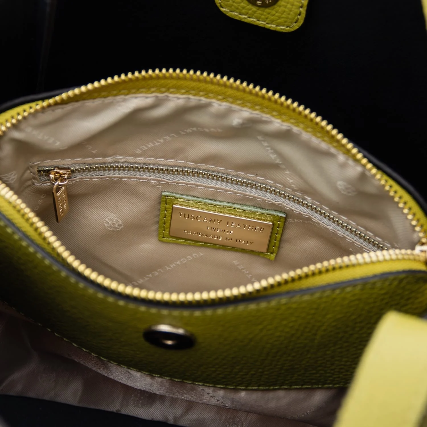 Soave - Soft leather handbag | TL142583 - Image 17