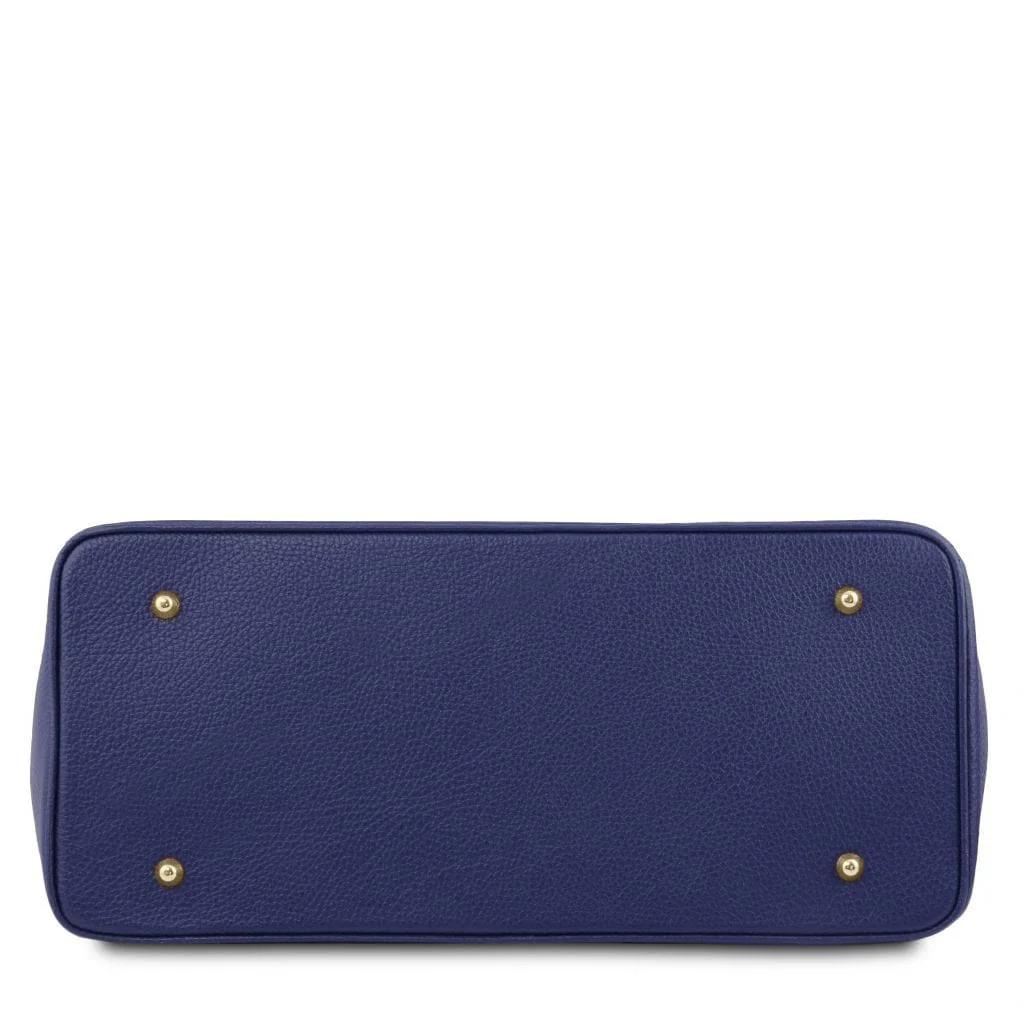 TL Bag - Leather handbag with golden hardware | TL141529 - Image 23
